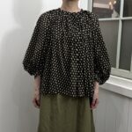 No.8657 LAWN GATHER SMOCK artichoke 2-4月