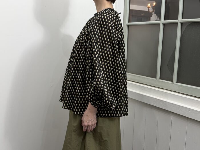 No.8657 LAWN GATHER SMOCK artichoke 2-4月 2