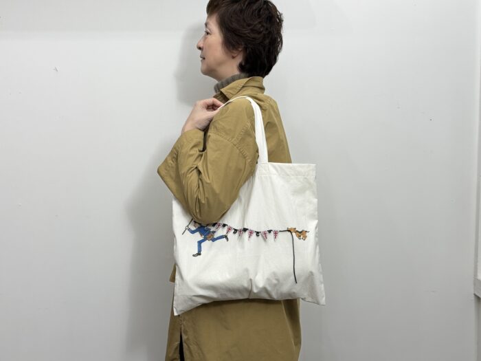 No.8683 BRITISH BANNER TOTE BAG white 2-4月 2