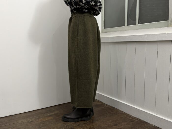 No.8489 圧縮 KNIT GUM PANTS 11-1月 2