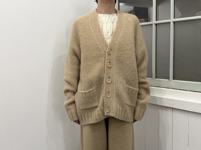 No.8519 BABY ALPACA V-NECK CARDIGAN Milk Tea 11-1月 1