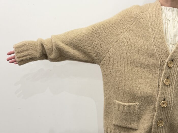 No.8519 BABY ALPACA V-NECK CARDIGAN Milk Tea 11-1月 4
