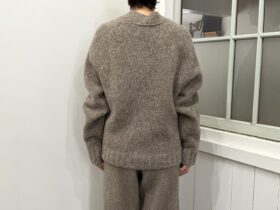 No.8519 BABY ALPACA V-NECK CARDIGAN Taupe 11-1月 3