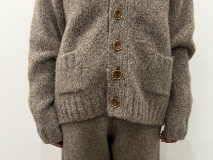 No.8519 BABY ALPACA V-NECK CARDIGAN Taupe 11-1月 4