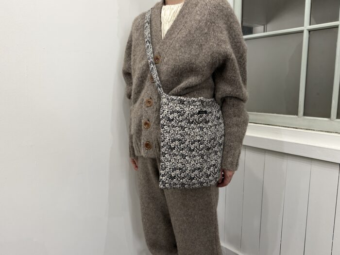 No.8656 MATELASSE ONE SHOULDER BAG Little Wild Berry 2-4月 1