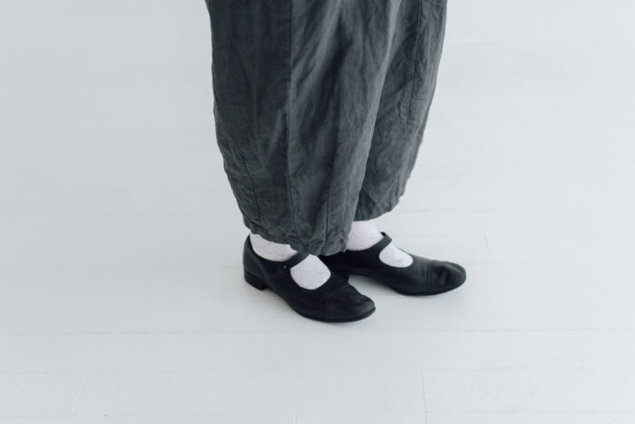 予約 G1272 LINEN CHARLIE PANTS charcoal 3月末〜4月初 5 予約 G1272 LINEN CHARLIE PANTS charcoal 3月末〜4月初 5