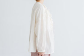 予約 RS045 Ruffle Frill Blouse Off White 3月中〜3月末 2 予約 RS045 Ruffle Frill Blouse Off White 3月中〜3月末 2