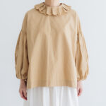 予約 G1265 CURIOUS SCALLOPED COLLAR BLOUSE mat beige  3月初〜3月中